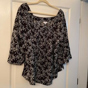 NWOT Crown & Ivy blouse